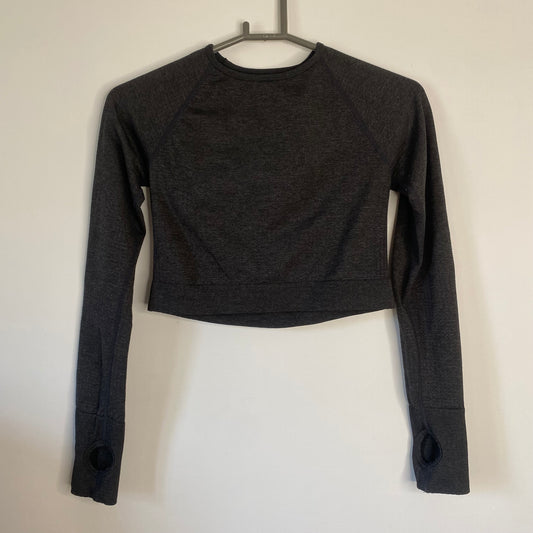 black-activewear-crop-top