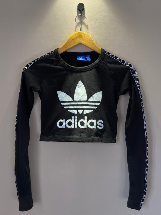 adidas-trefoil-logo-crop-top