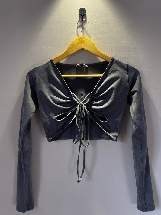 charcoal-ruched-tie-front-crop-top