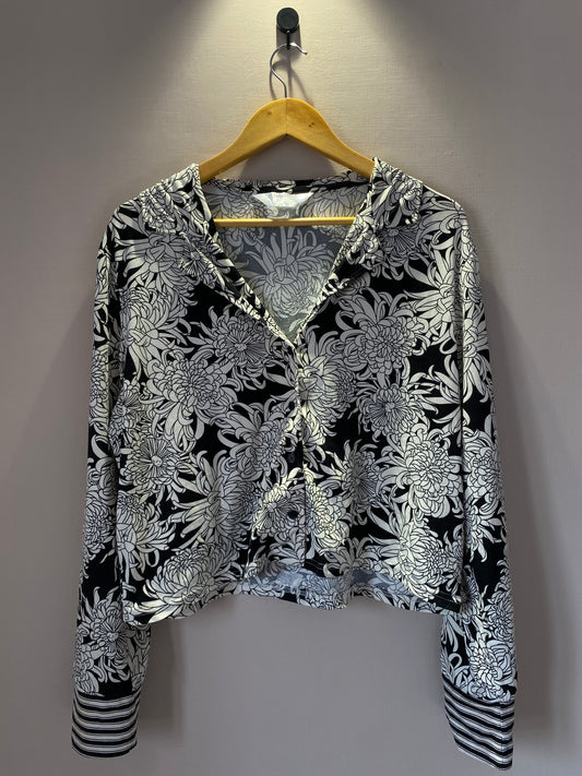 floral-tie-front-cropped-shirt