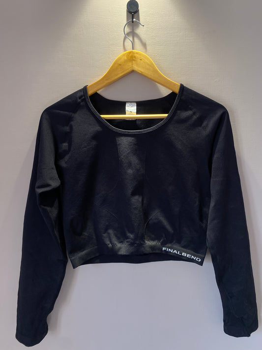 black-finalbend-activewear-crop-top