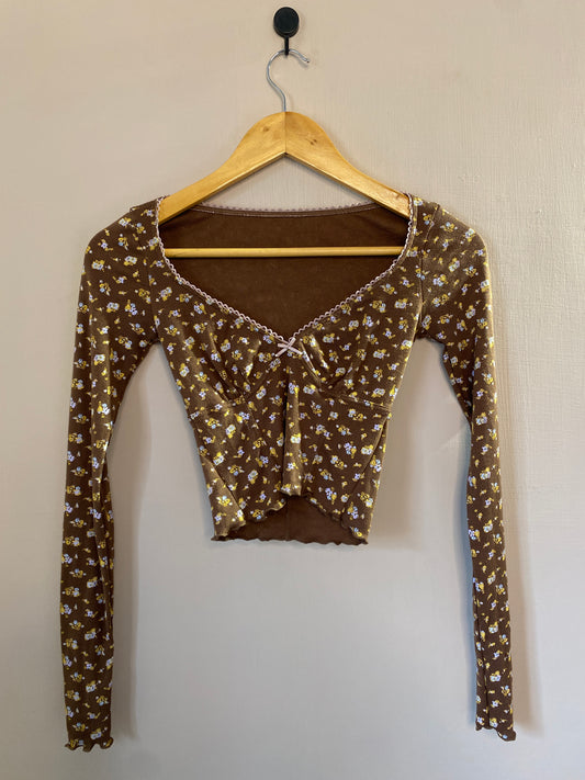 black-and-grey-raglan-crop-top