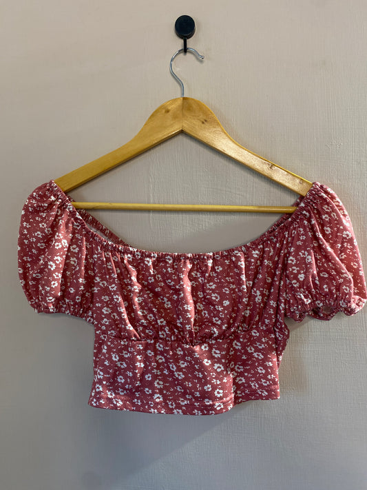 pink-floral-off-shoulder-crop-top