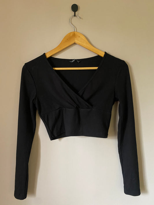 shein-black-ribbed-wrap-crop-top