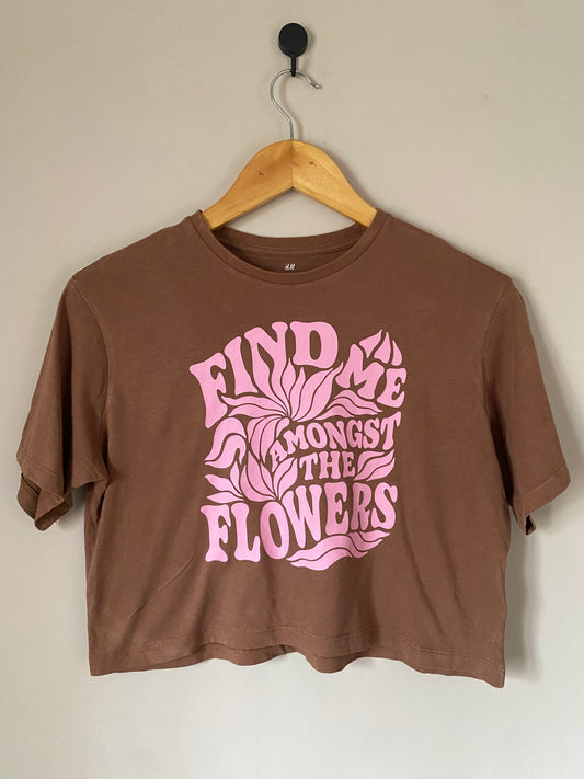 brown-floral-graphic-crop-tee