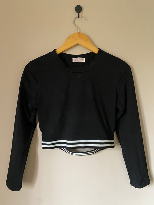 black-striped-hem-crop-top-27