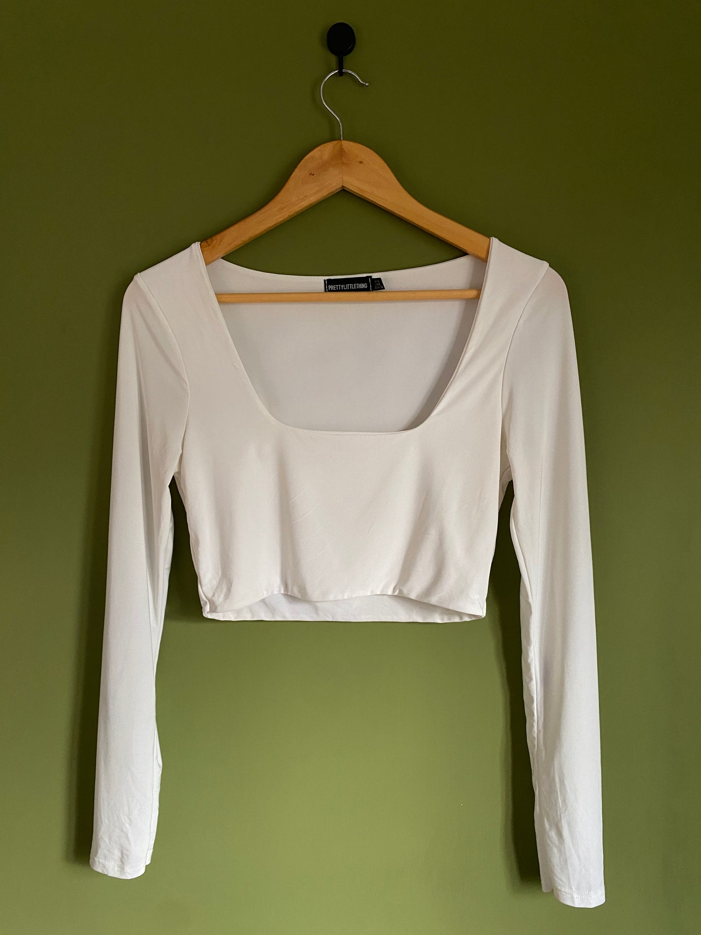 prettylittlething-white-square-neck-crop-top