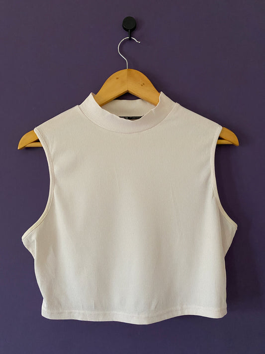 White sleeveless crop top-6