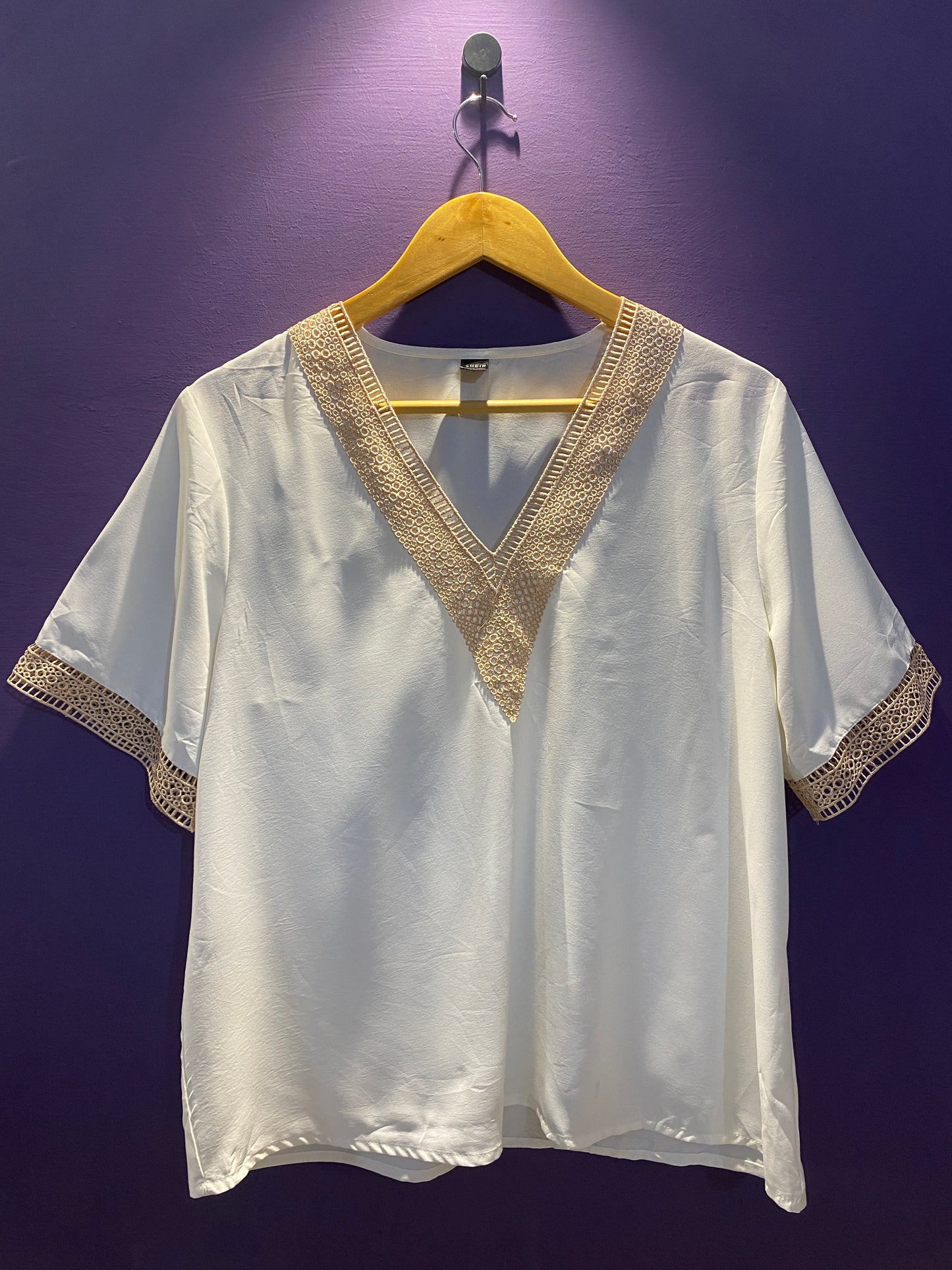 embroidered-v-neck-blouse