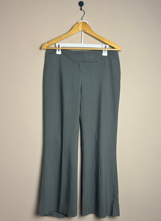 grey-flared-pants-53