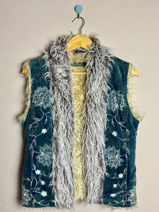 embroidered-denim-faux-fur-vest-1