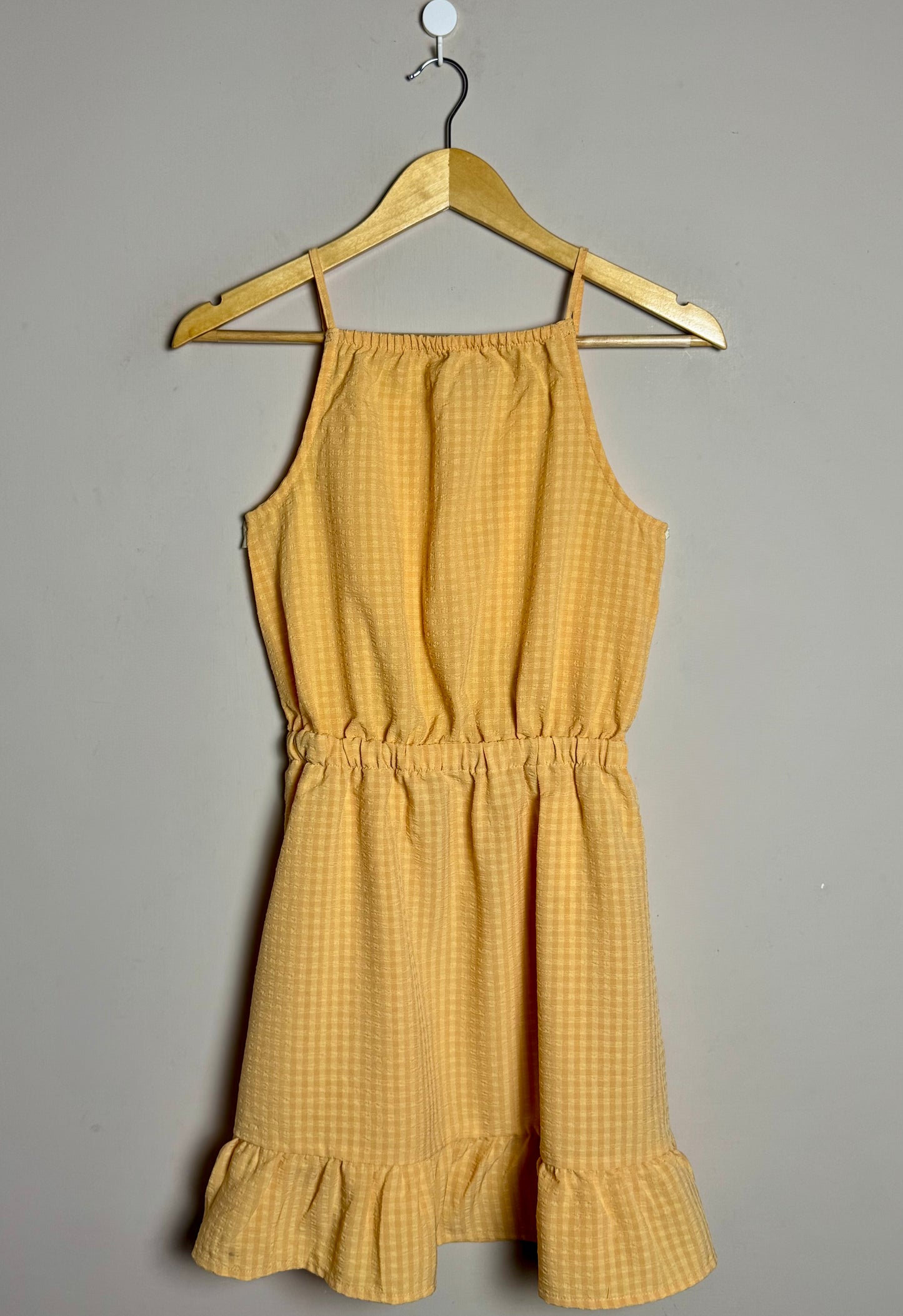 yellow-ruffle-hem-sundress-28