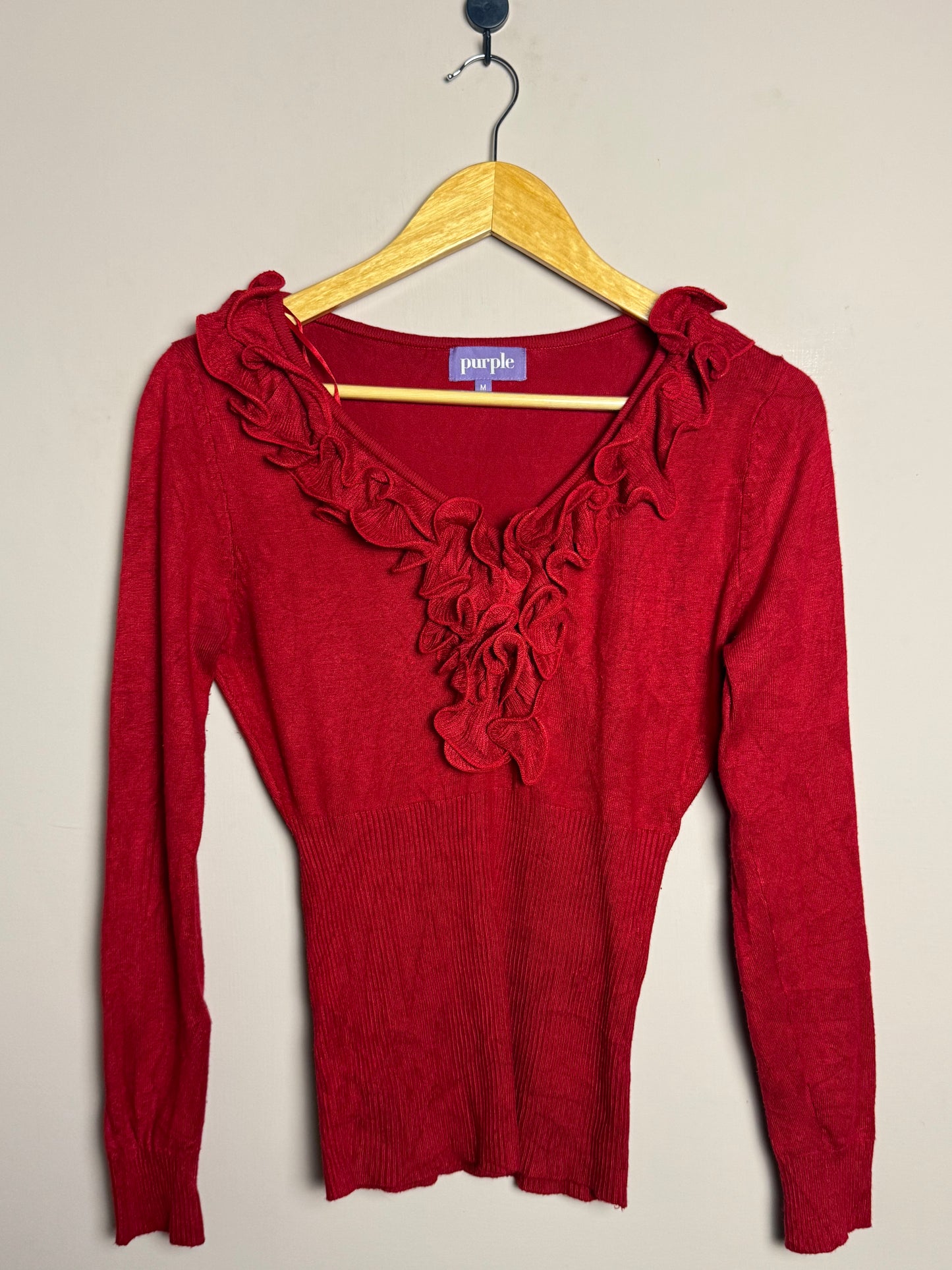 red-ruffle-neck-sweatshirt-38