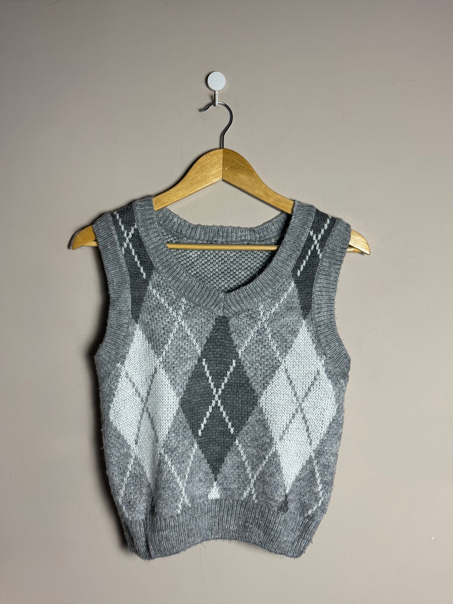 grey-argyle-knit-vest-extra-small-31