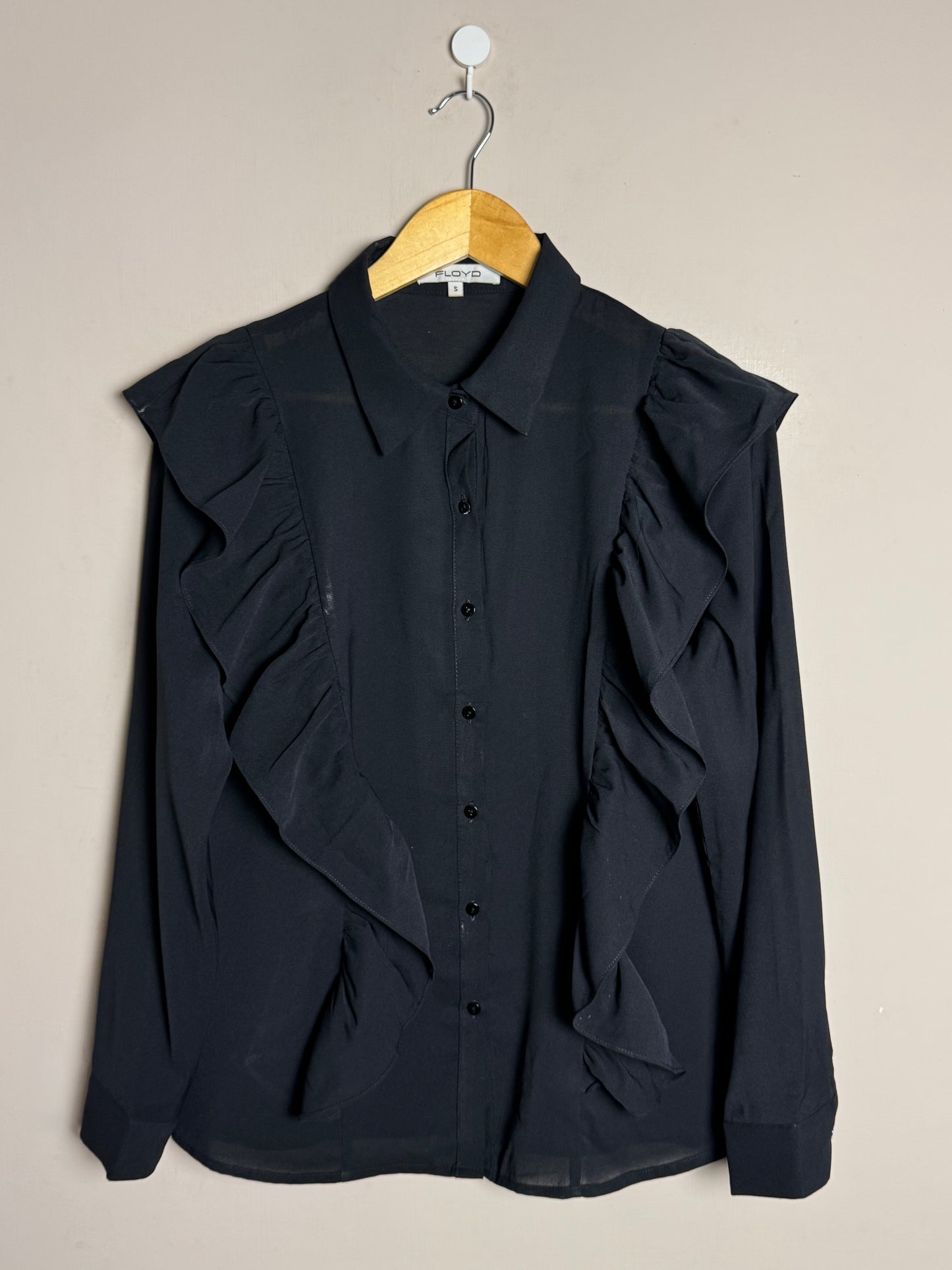 black-ruffle-buttondown-blouse-162