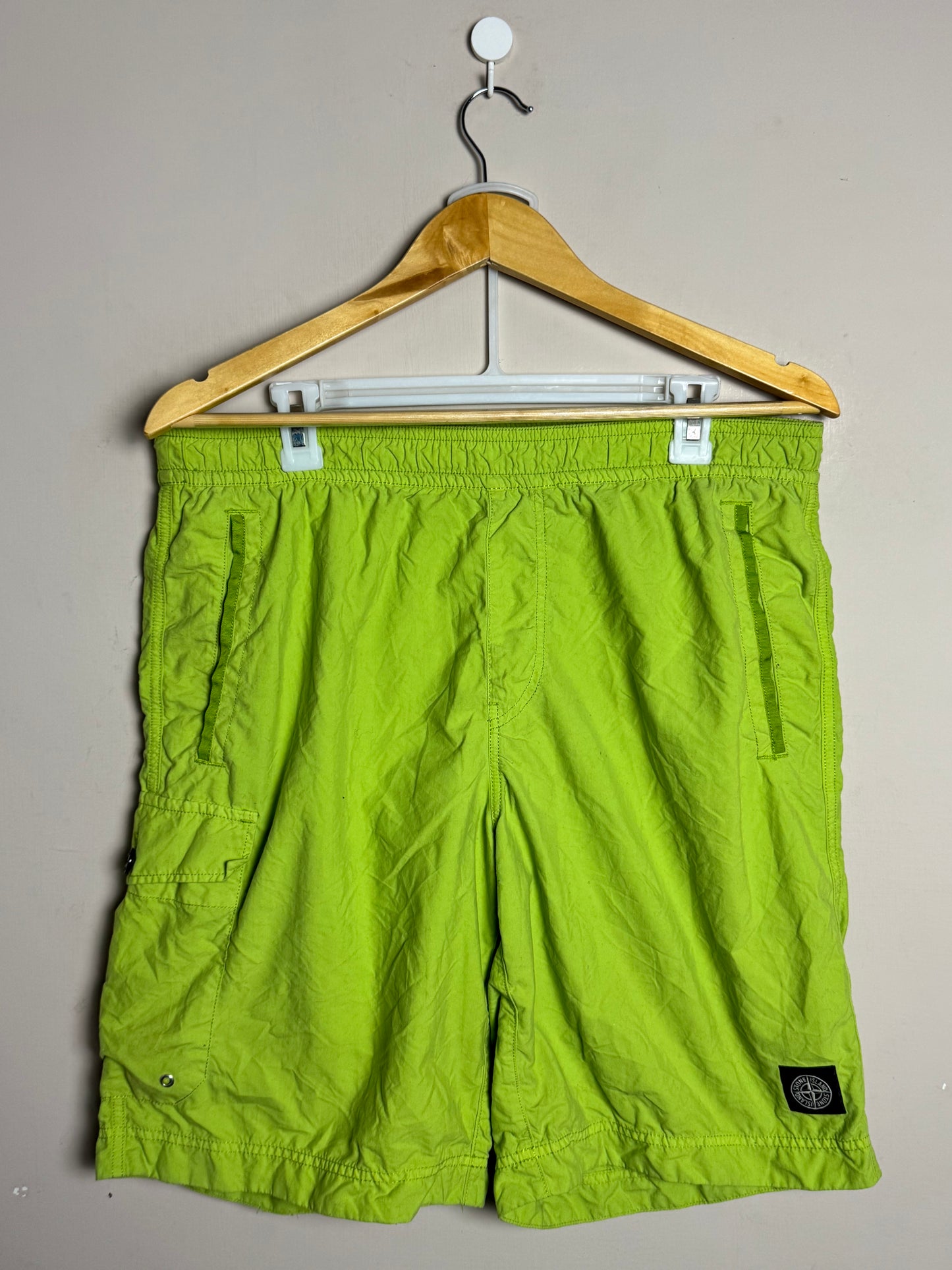 lime-green-cargo-shorts-49