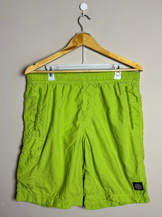lime-green-cargo-shorts-49