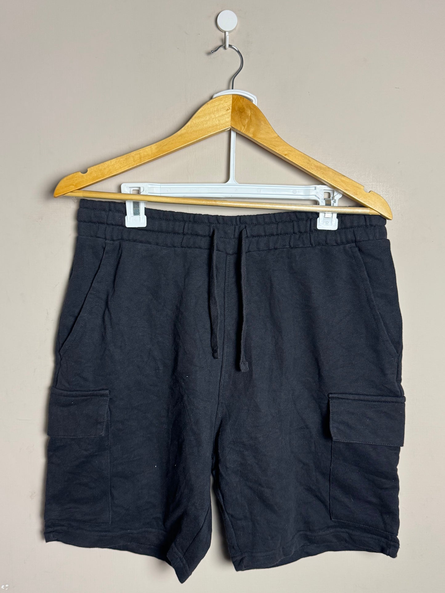 black-cargo-drawstring-shorts-14
