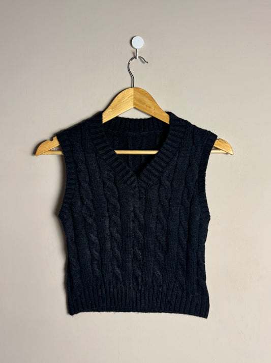 black-cableknit-vest-72