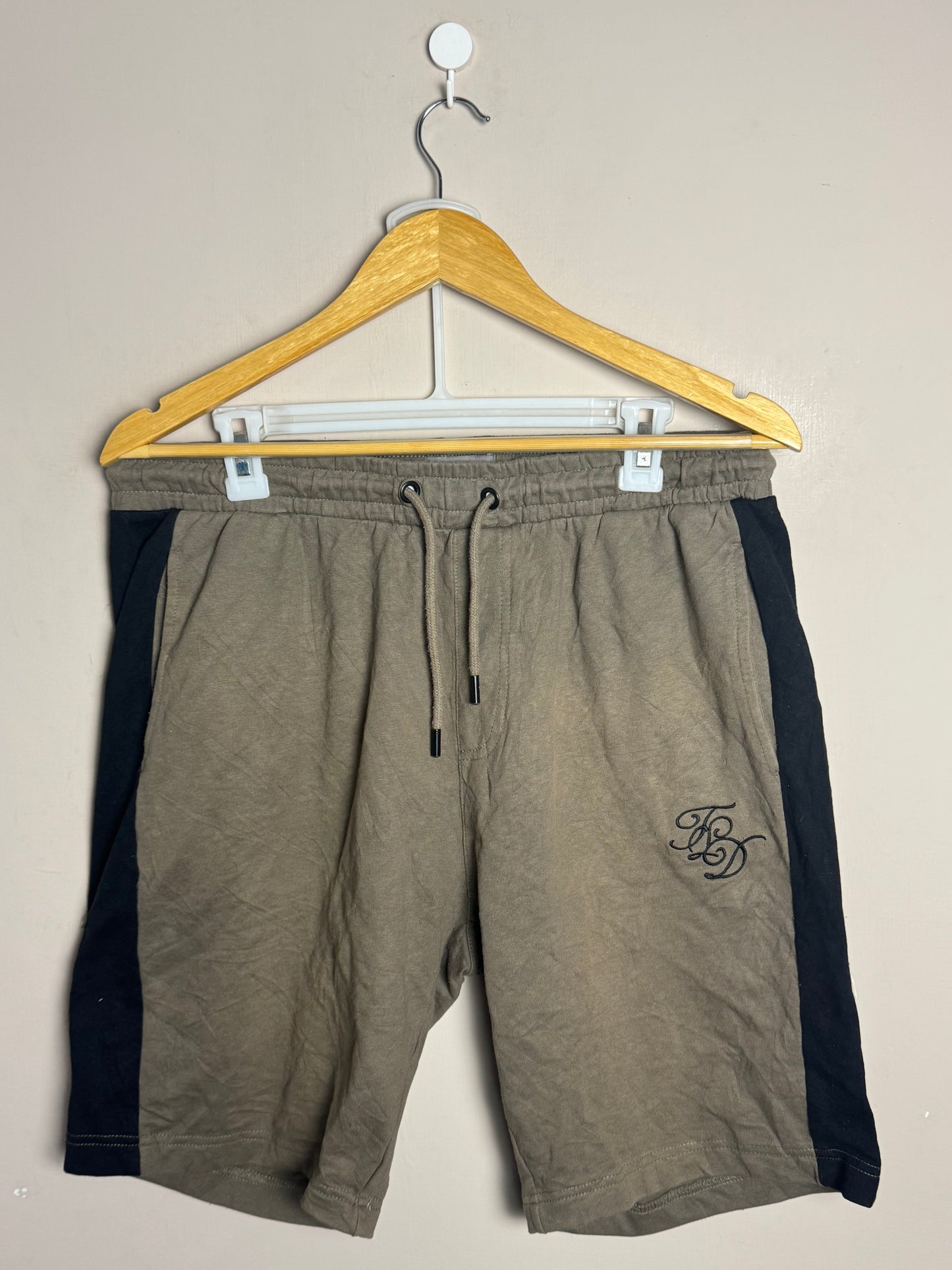 khaki-black-panel-shorts-xl-68