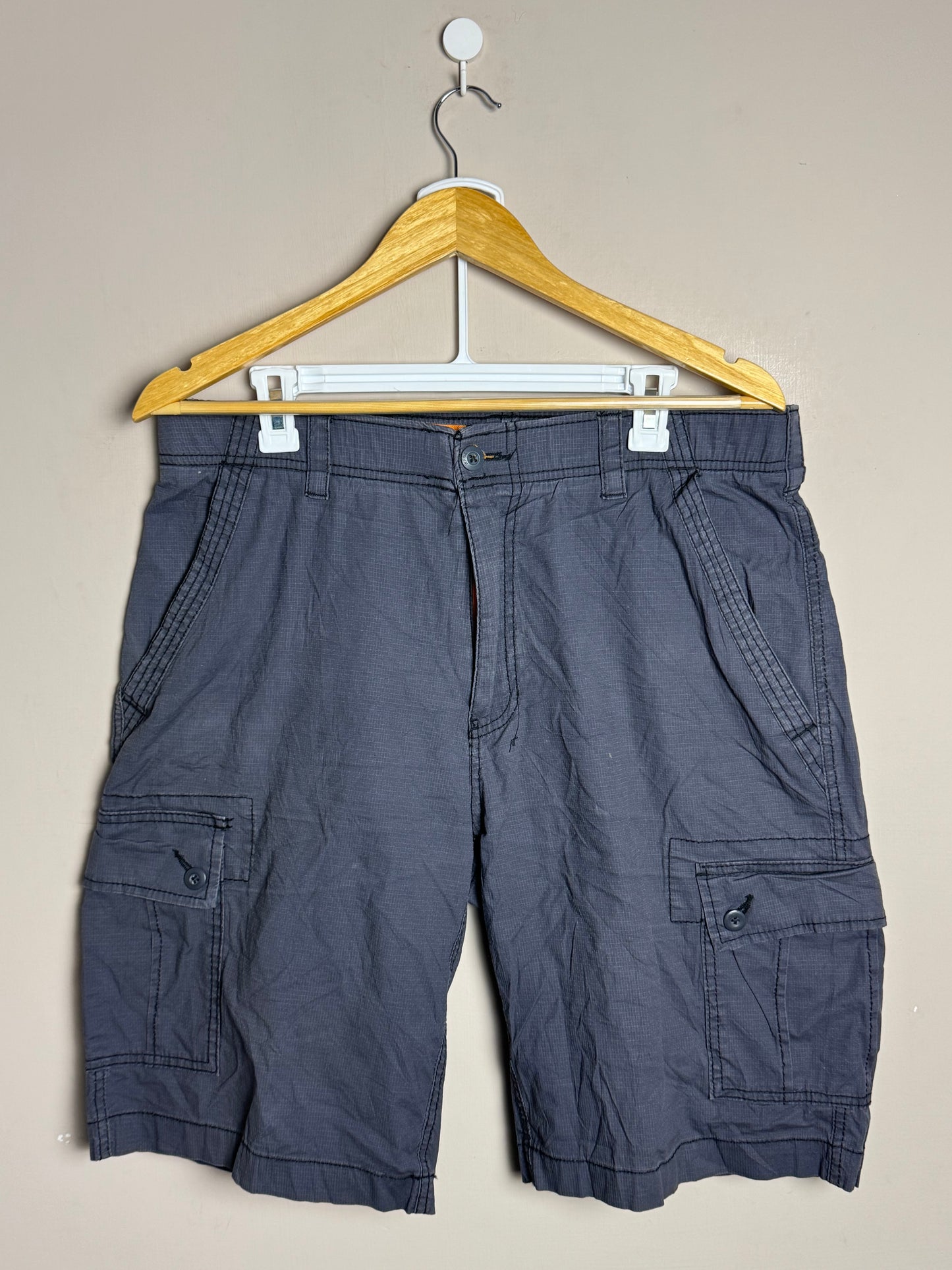 grey-cargo-shorts-43