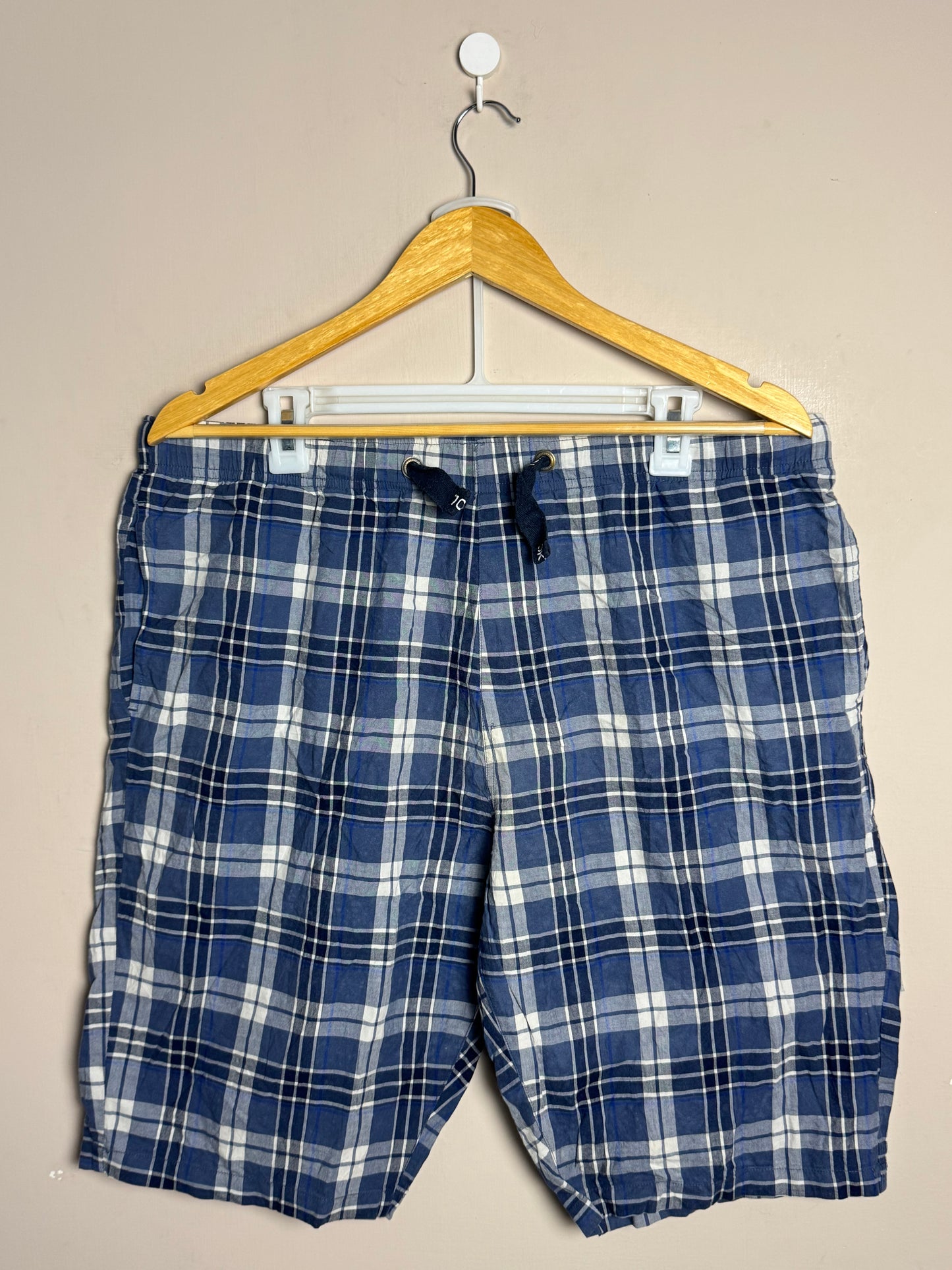 navy-plaid-drawstring-shorts-42