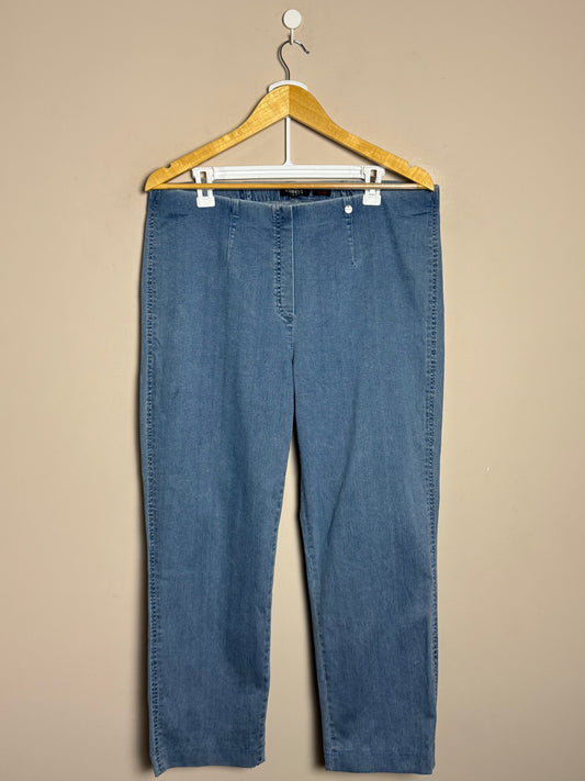 medium-light-blue-jeans-l37-w36-91