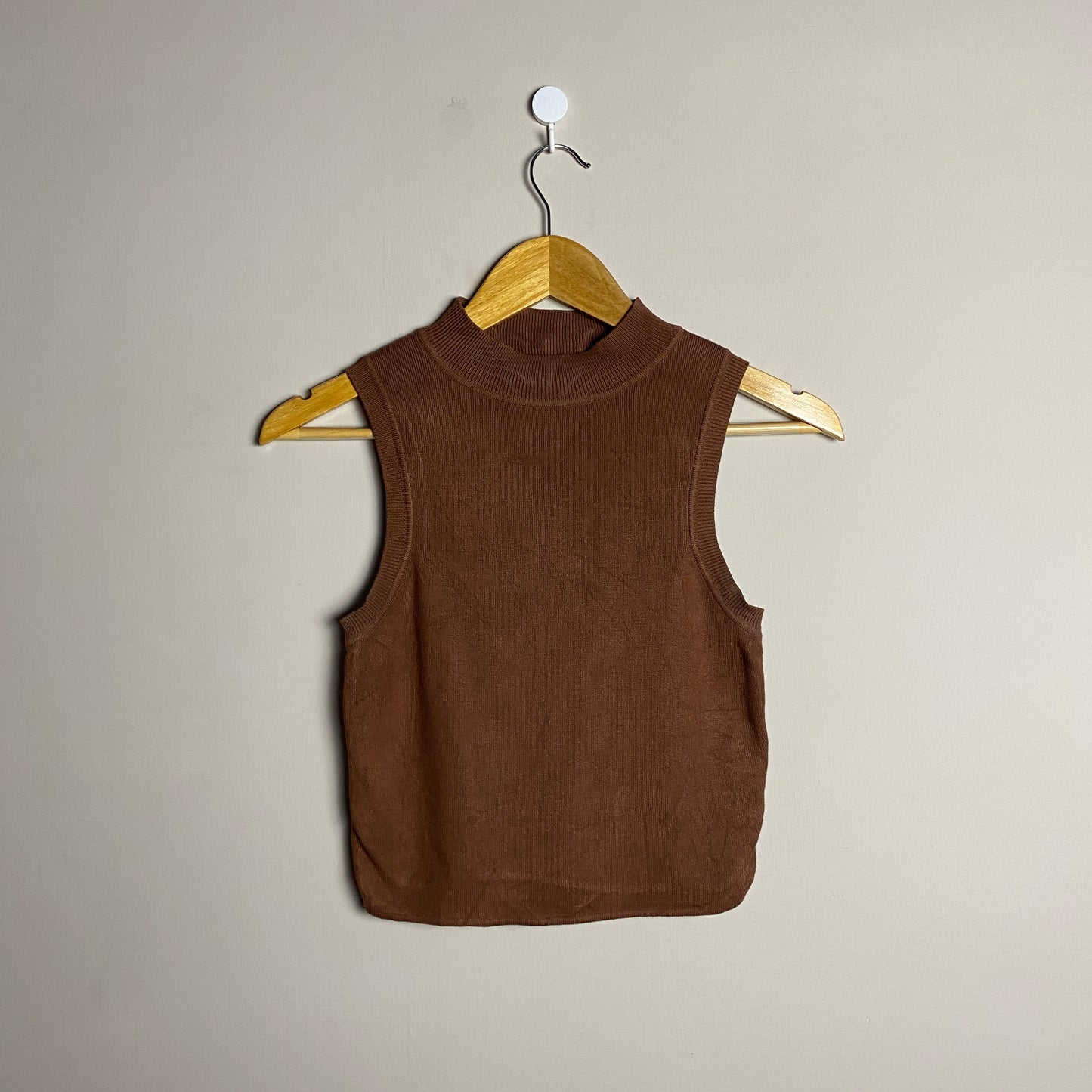 brown-mockneck-sleeveless-top-92