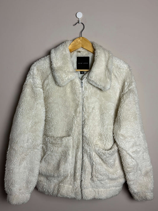 white-fur-zip-jacket-4