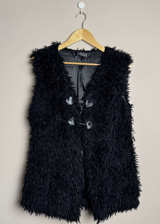 black-fur-vest-11