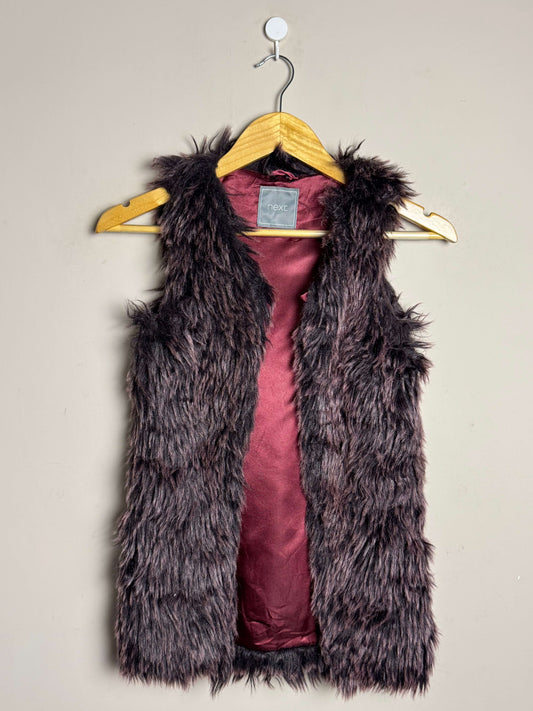 small-burgundy-faux-fur-vest-25