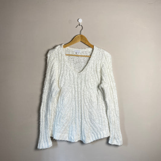 white-vneck-woolen-sweater-053