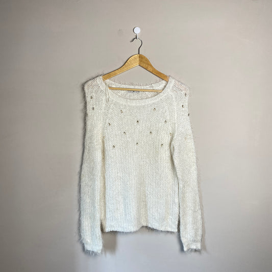 white-embellished-fuzzy-woolen-sweater-048