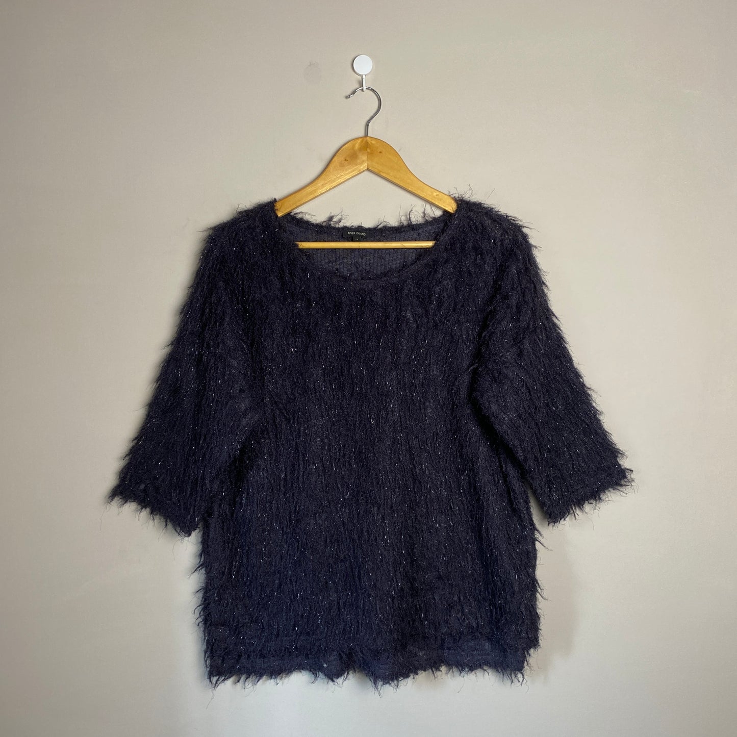 black-fluffy-woolen-sweater-052