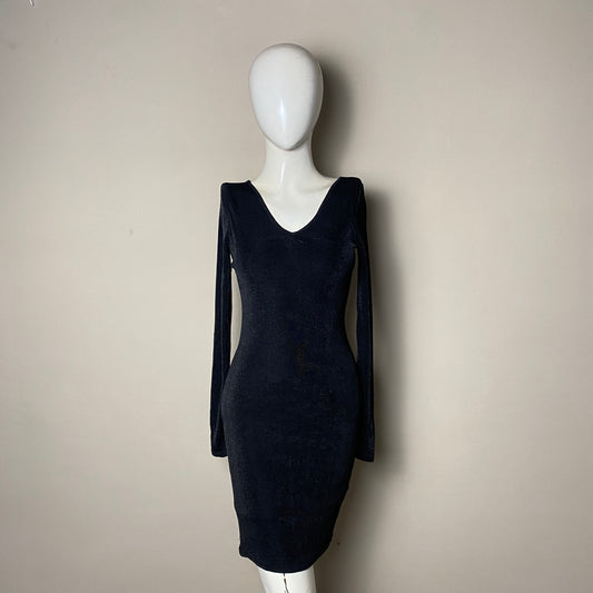 black-vneck-long-sleeve-bodycon-216