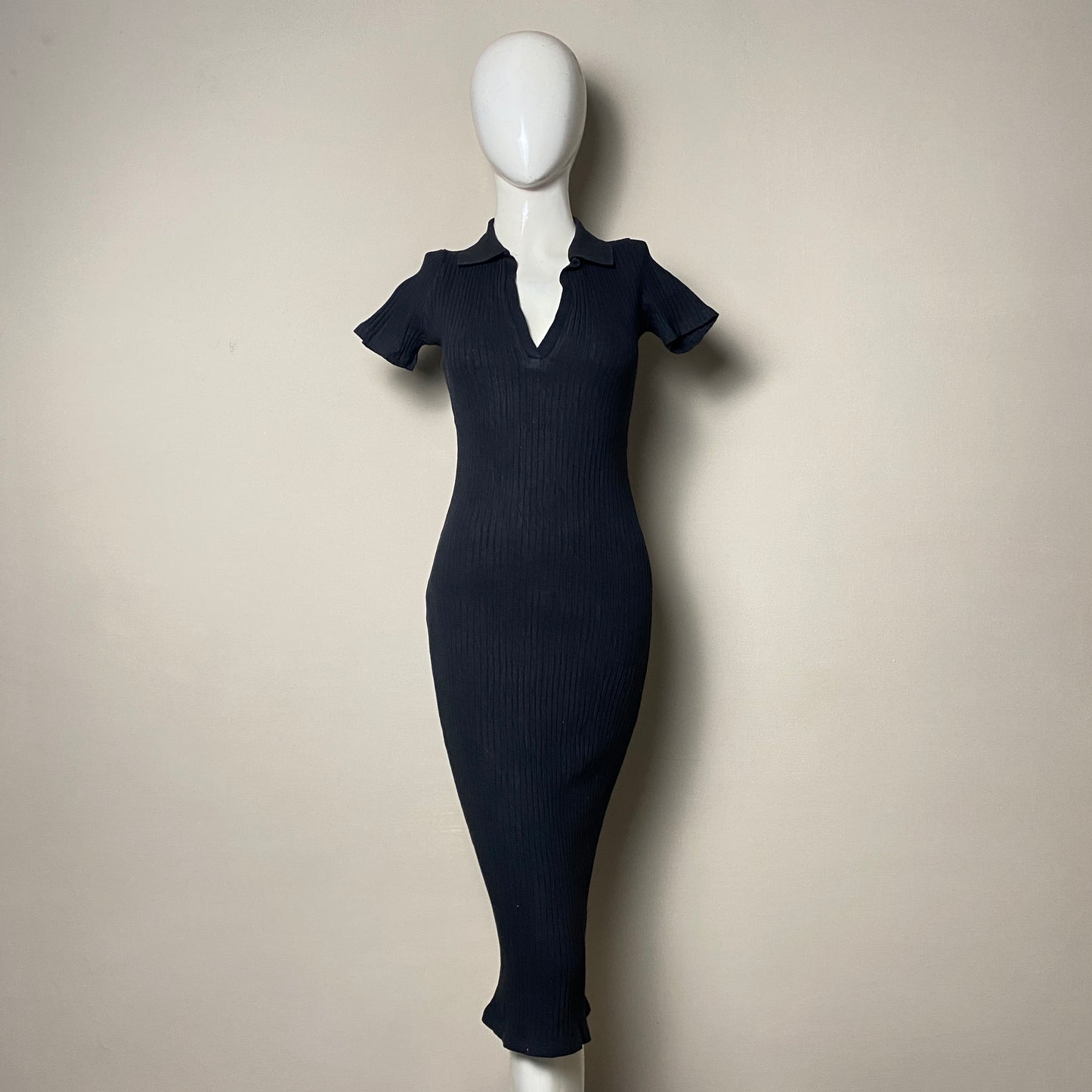 black-collarbodycon-midi-223