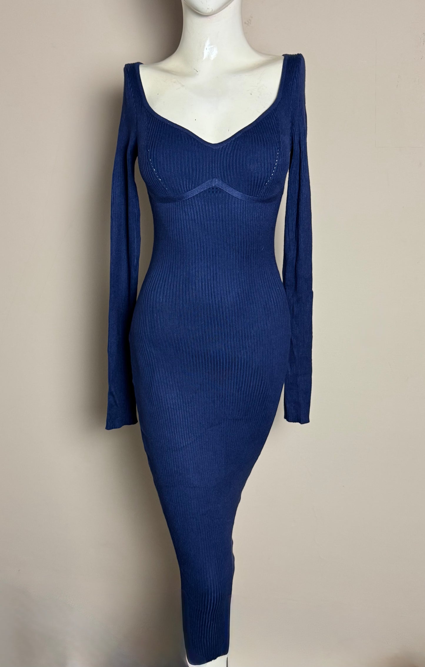 navy-scoopneck-knitdress