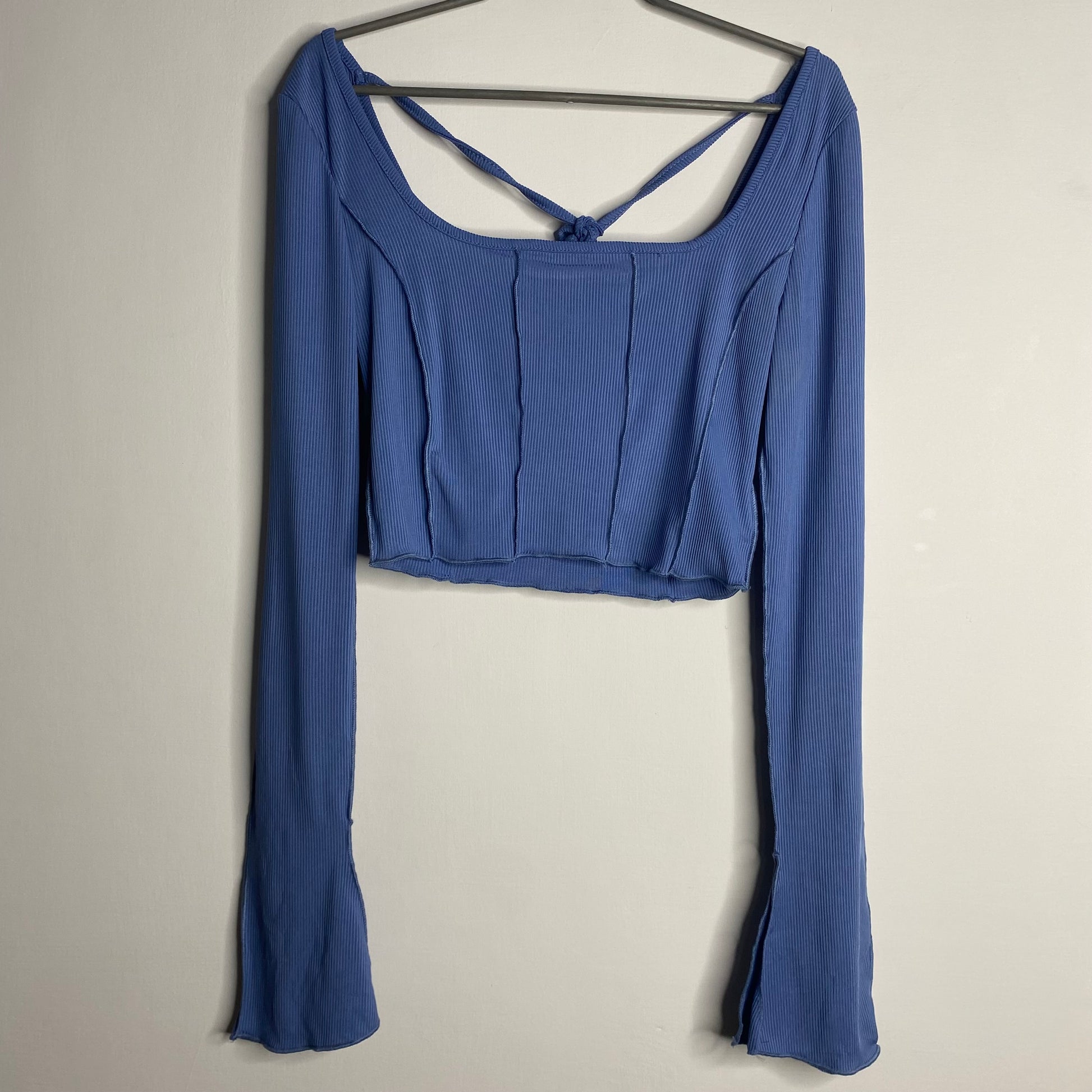 dark-gray-one-shoulder-ribbed-crop-top