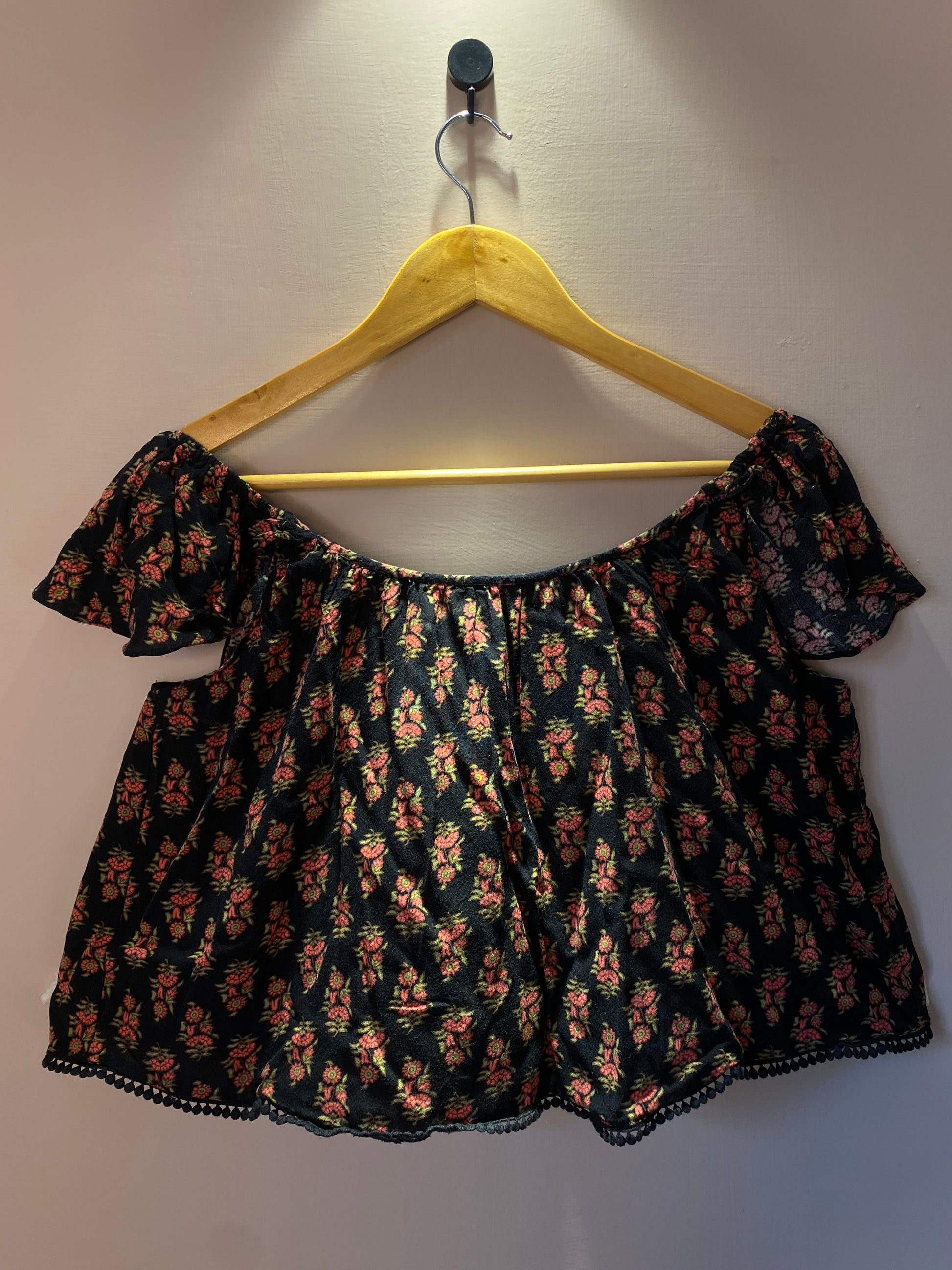 black-floral-offshoulder-top-28