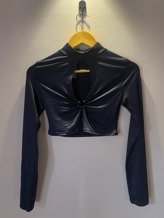 shein-black-long-sleeve-cutout-crop-top