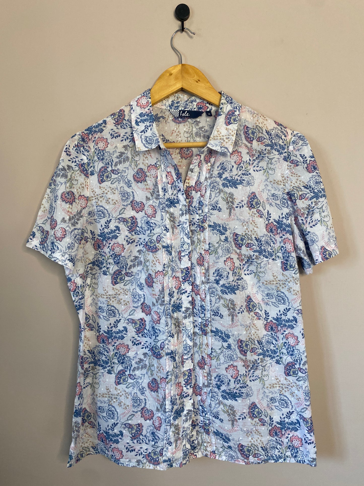 floral-pintuck-button-up-shirt