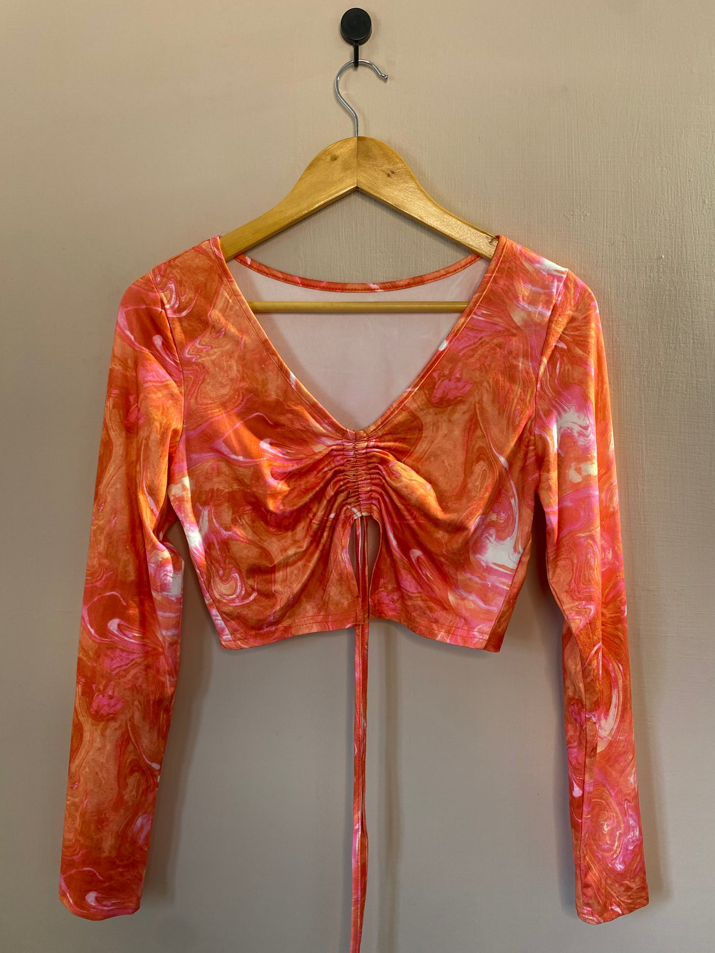 orange-pink-marble-ruched-crop-top