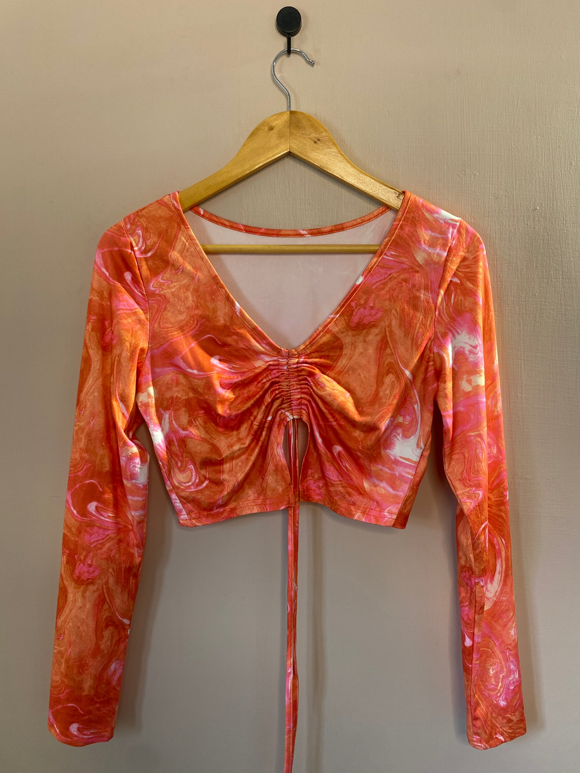 orange-pink-marble-ruched-crop-top