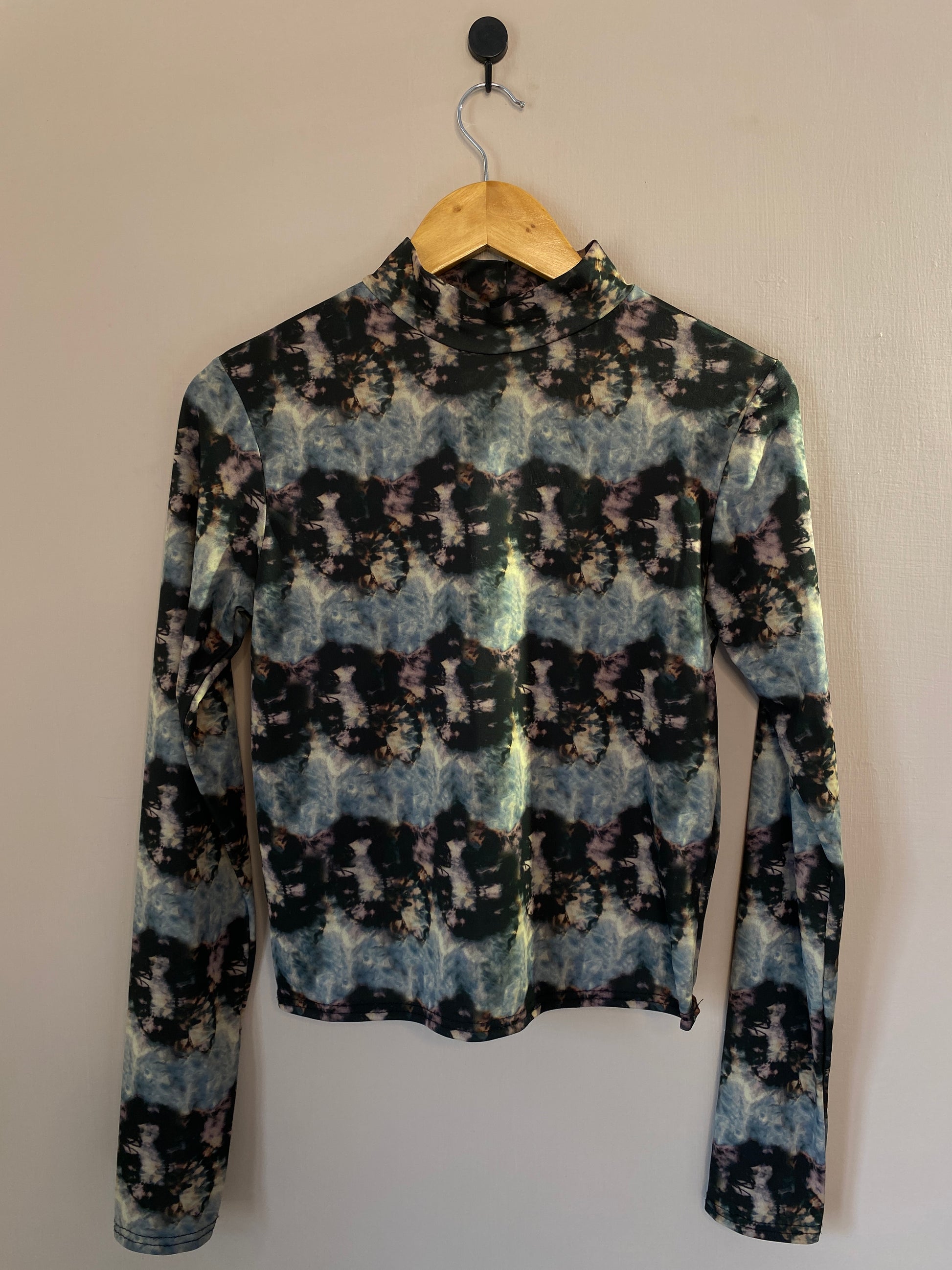 multicolor-tie-dye-mockneck-7