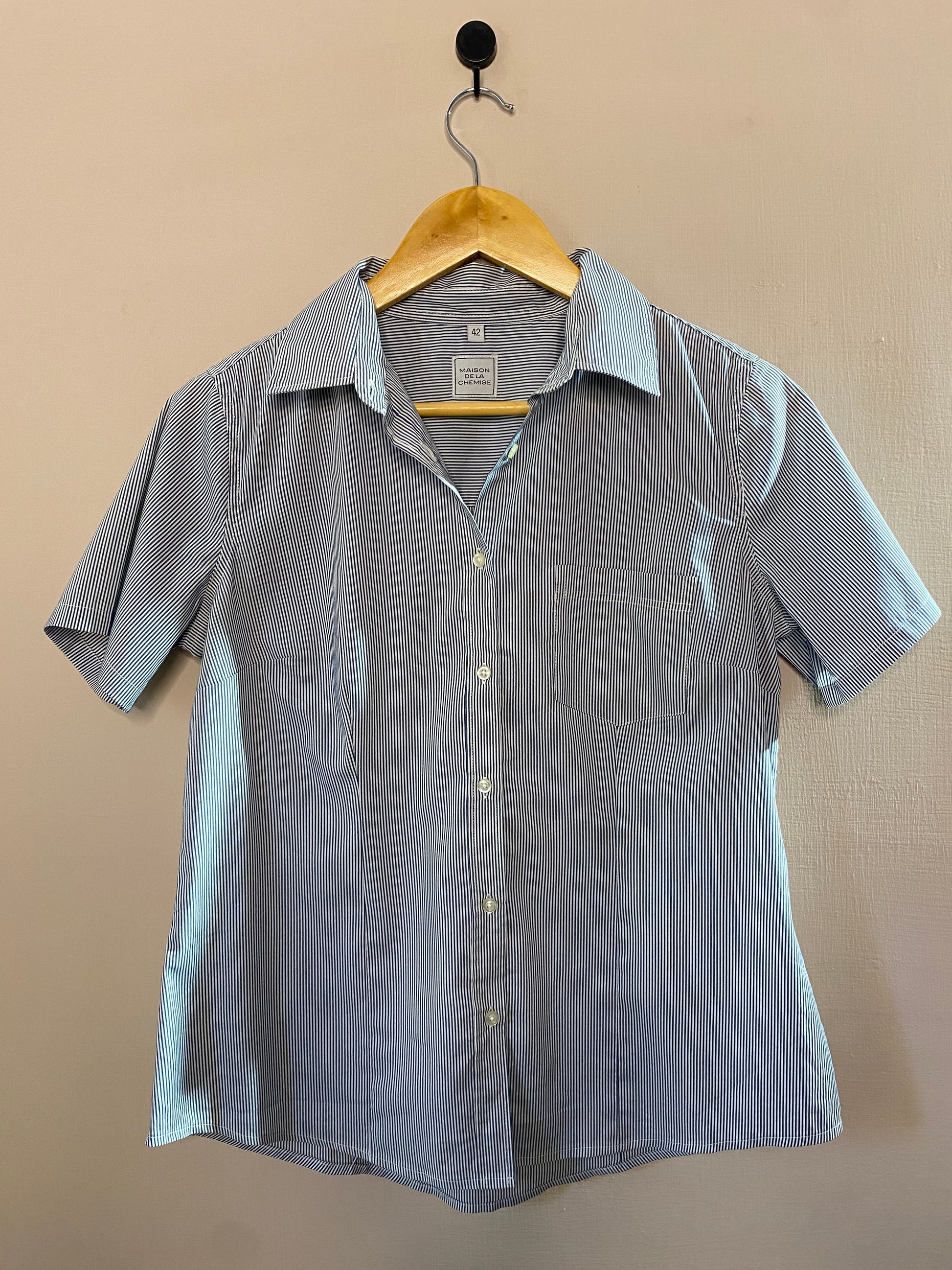 plaid-cropped-button-up