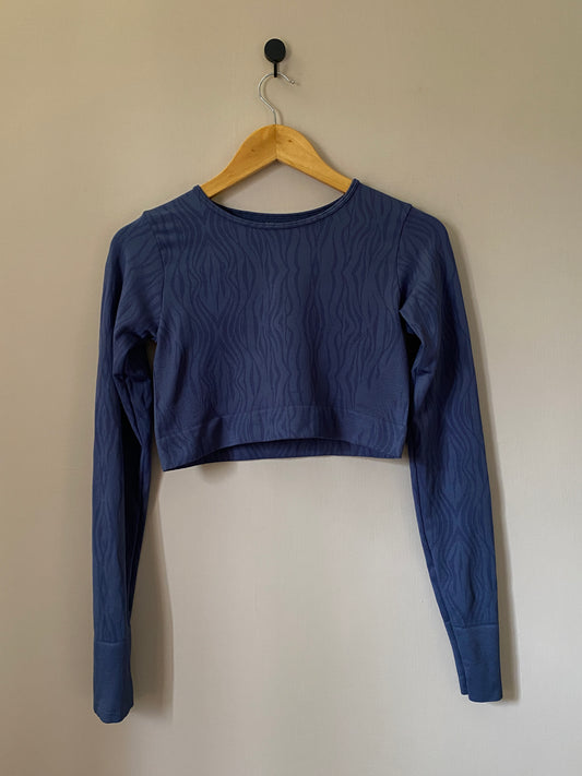  blue-activewear-crop-top