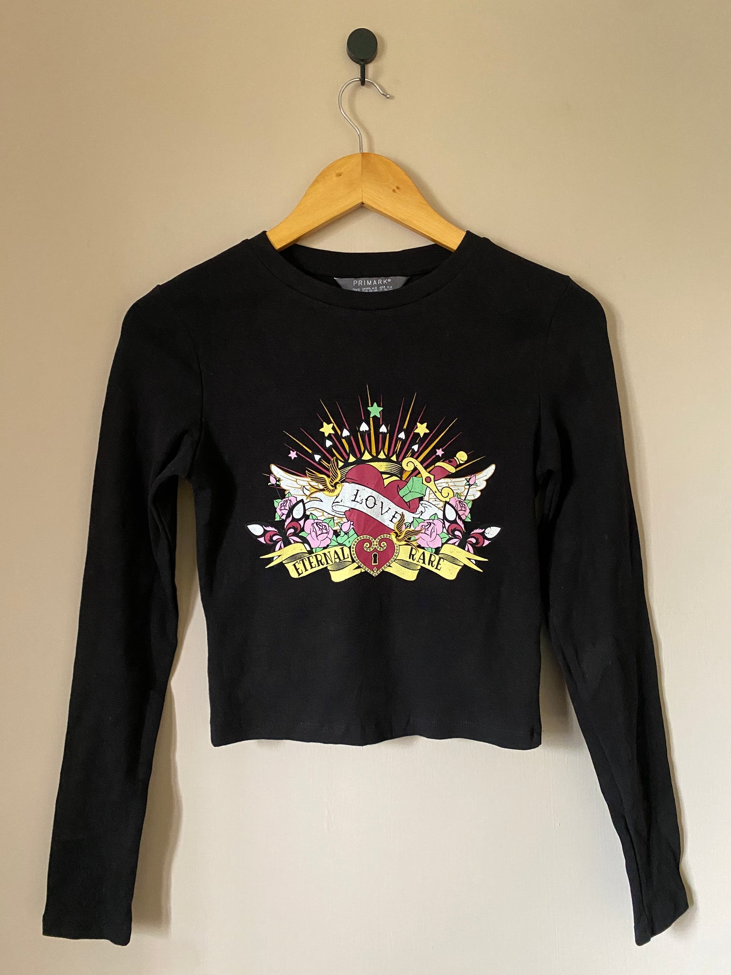 black-eternal-love-graphic-crop-top