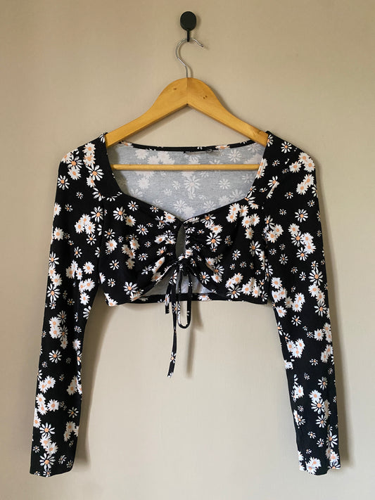 black-floral-tie-front-crop-top