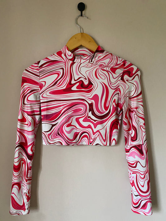 pink-swirly-print-long-sleeve-crop-top