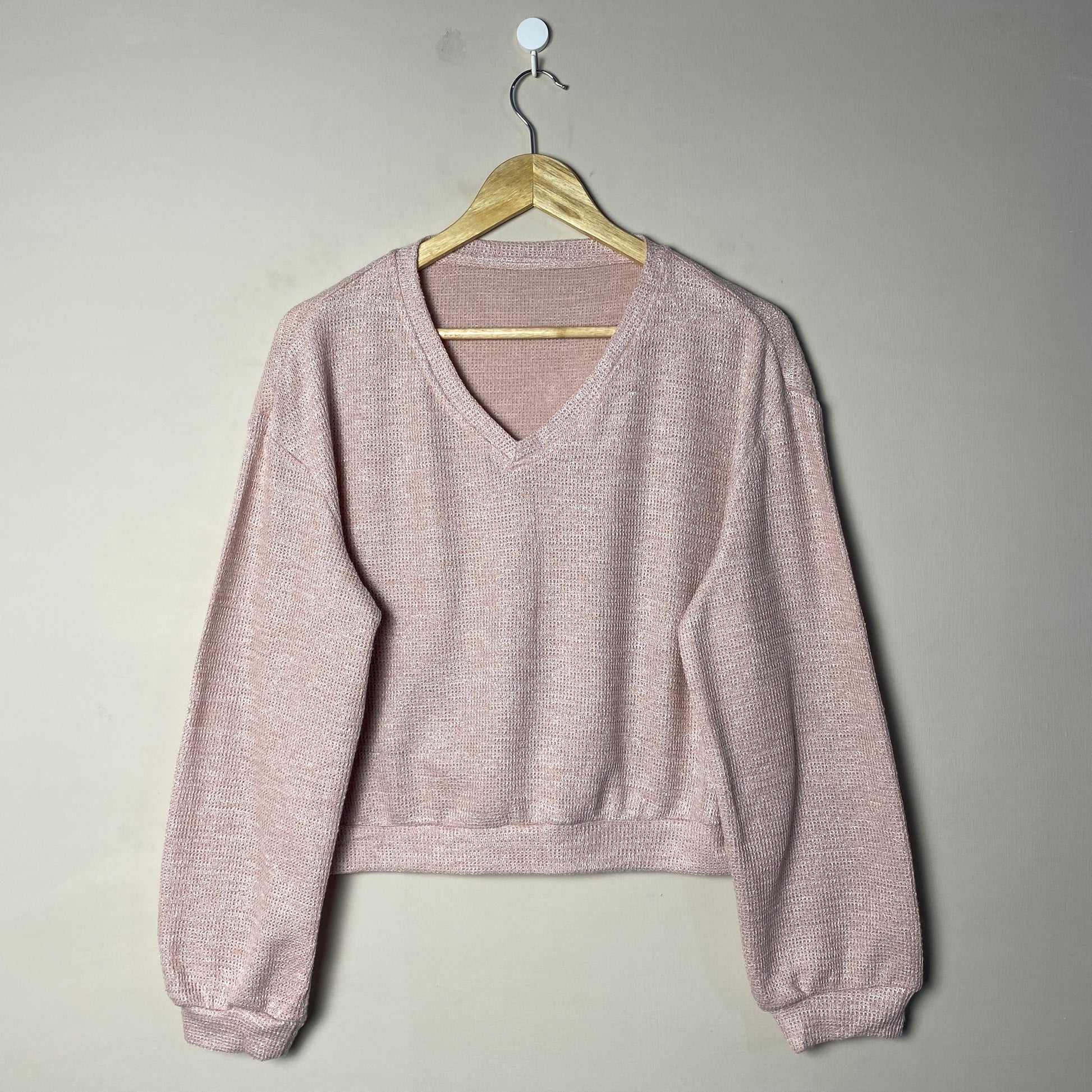 pink-vneck-sweater-112